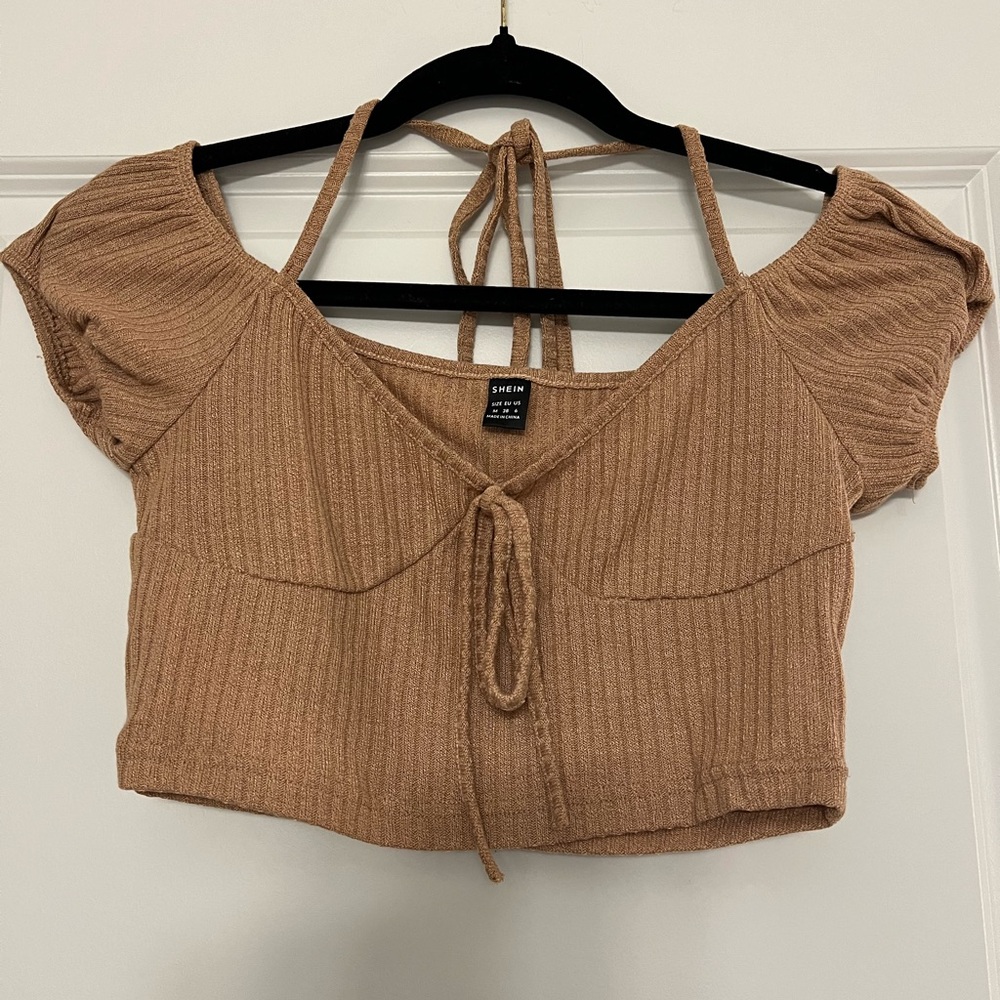 Cropped short sleeve